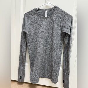 Lululemon Gray/silver floral warm pullover